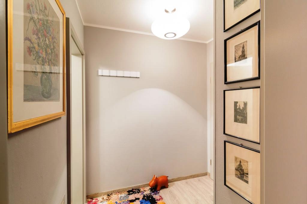 Studio Apartment In Dresden-Neustadt Bilik gambar